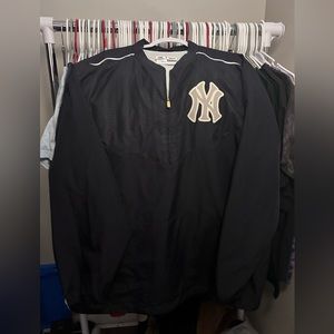 Majestic MLB New York Yankees NY Bomber Half Zip Bomber